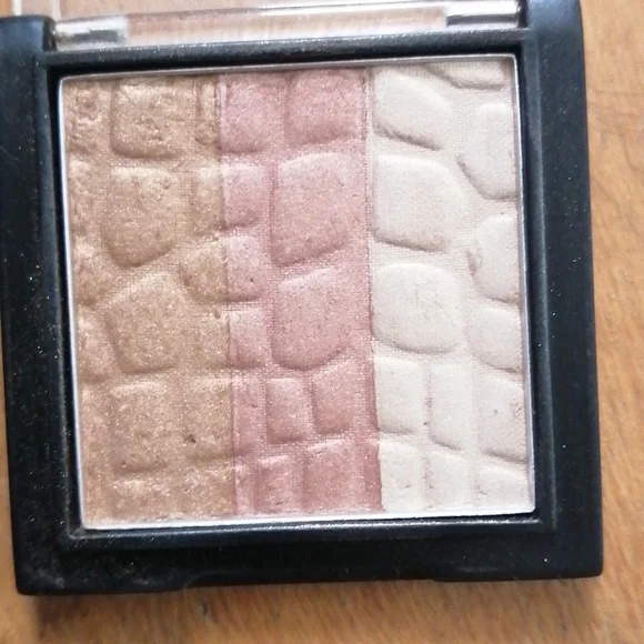 Makeup bundle - Picture 10 of 10